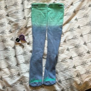 clove compression socks (ocean fade) & 2 badge reels